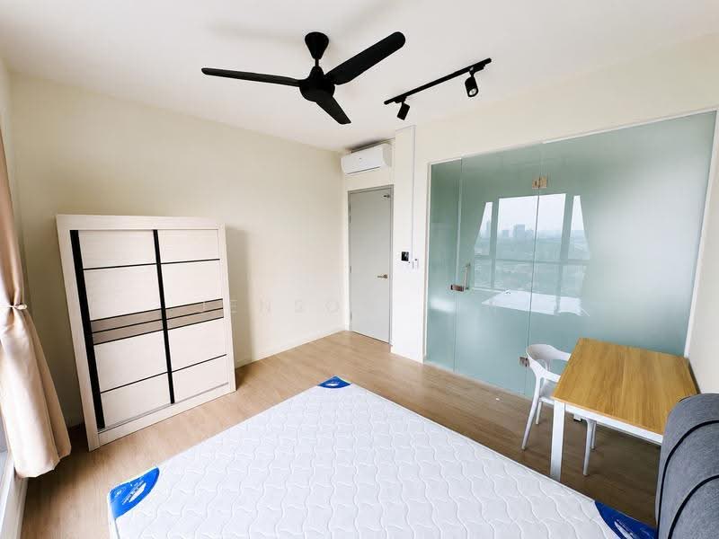 Kediaman Servis untuk Disewa di Emerald 9 - Jenson Teh - Bedroom - PropertyGuru.com.my