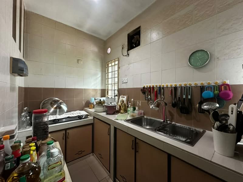 Rumah Teres 1-Tingkat untuk Dijual di Taman Ungku Tun Aminah (Skudai) - YC Fung - Kitchen - PropertyGuru.com.my