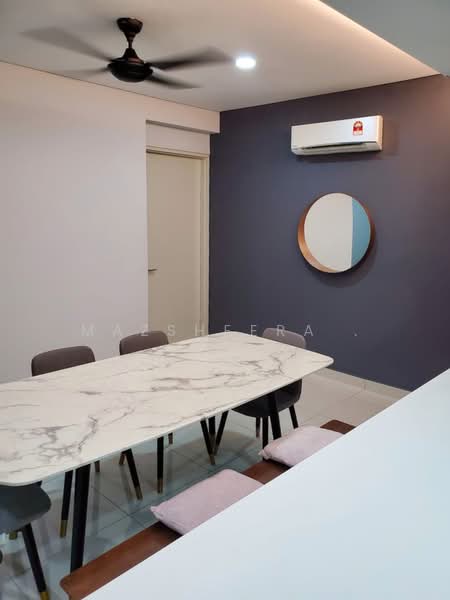 Condominium for Rent at Vivo Residential Suites - Mazsheera . - Dining Room - PropertyGuru.com.my