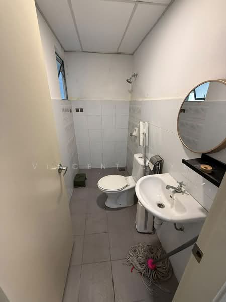 Pangsapuri untuk Disewa di Impiana Sky Residensi - Vincent Chye - Bathroom - PropertyGuru.com.my