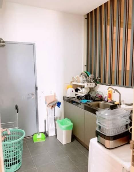 Kediaman Servis untuk Disewa di TRiGON Luxury Residences - Maxx Salleh Hassan Chew - Kitchen - PropertyGuru.com.my