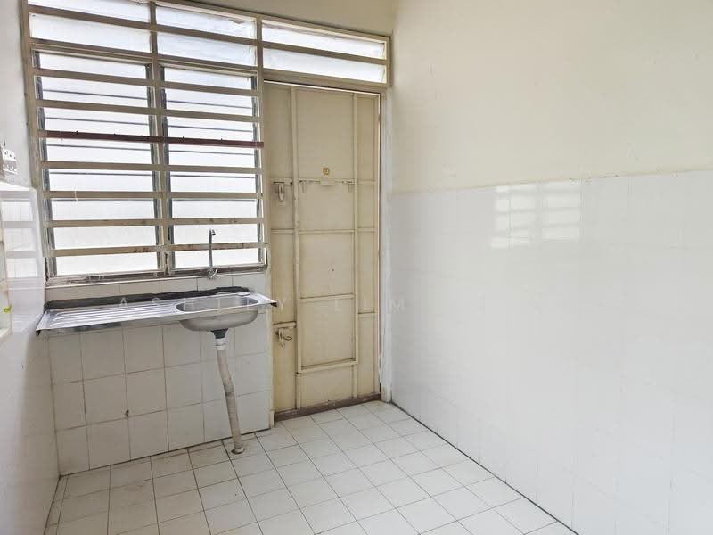 Semi-Detached House for Sale in Taman Saujana Indah (Bukit Mertajam) - Ashley Lim Li Li - Kitchen - PropertyGuru.com.my
