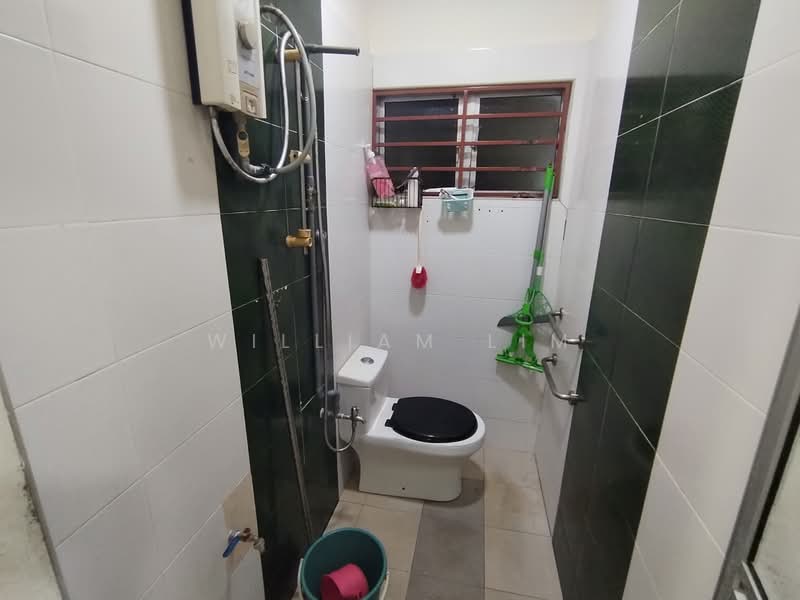 2-storey Terraced House for Sale in Seksyen U1 (Glenmarie) - William Lim - Bathroom - PropertyGuru.com.my