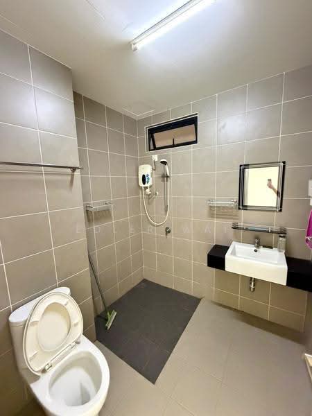 Kondominium untuk Dijual di SeventyNine Residence (79 Residence) - Edler Wai - Bathroom - PropertyGuru.com.my