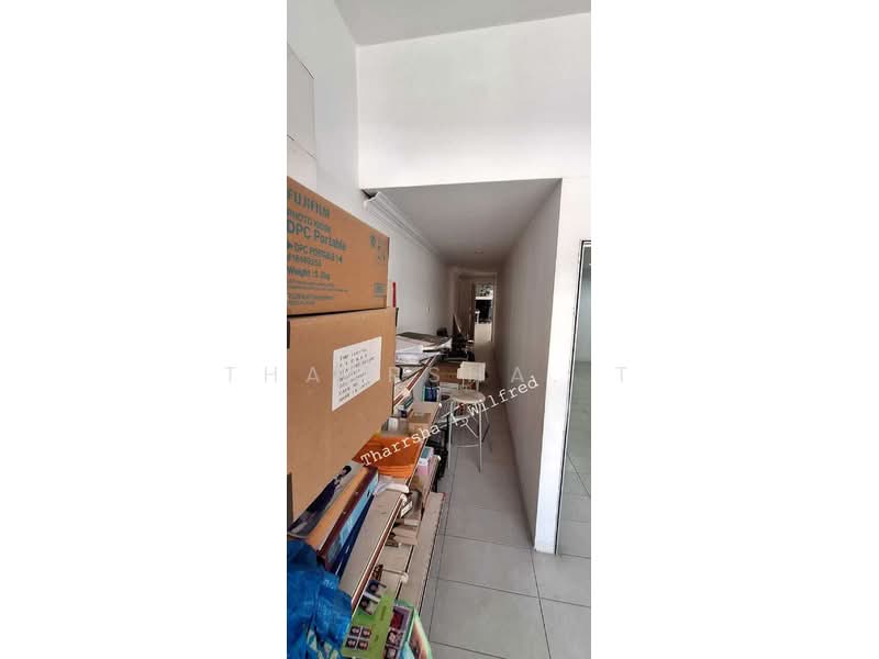 Kedai untuk Dijual di Taman Prima Saujana (Kajang) - Tharrsha. T - Corridor - PropertyGuru.com.my