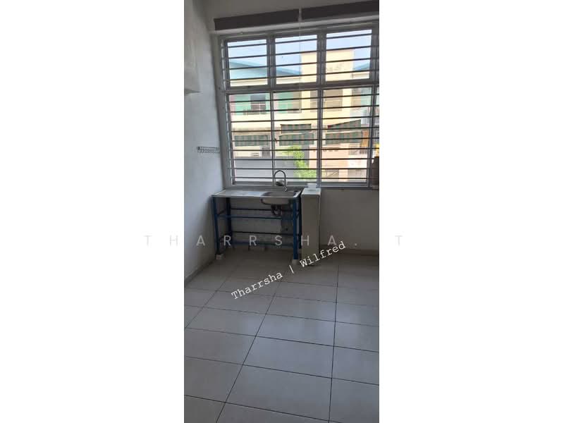 Kedai untuk Dijual di Taman Prima Saujana (Kajang) - Tharrsha. T - Interior - PropertyGuru.com.my