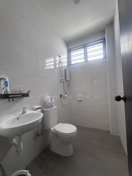Rumah Berkembar untuk Dijual di Melaka City (Melaka) - King Song - Bathroom - PropertyGuru.com.my