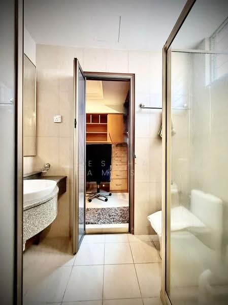 Rumah Teres 3-Tingkat untuk Dijual di Tanjung Bungah (Penang) - Ressha Ramesh - Bathroom - PropertyGuru.com.my