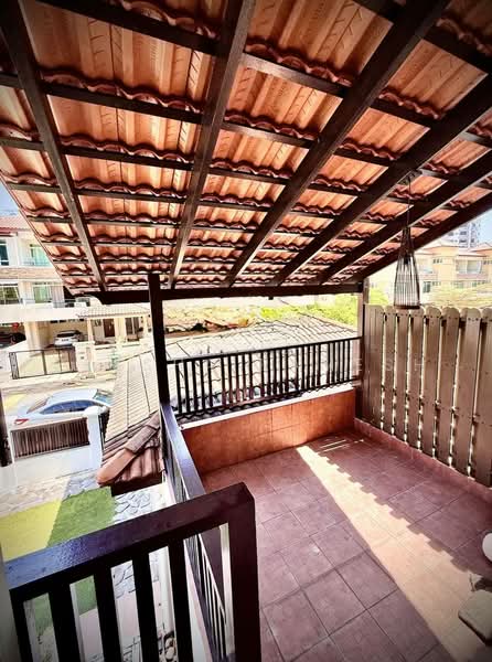 Rumah Teres 3-Tingkat untuk Dijual di Tanjung Bungah (Penang) - Ressha Ramesh - Balcony - PropertyGuru.com.my
