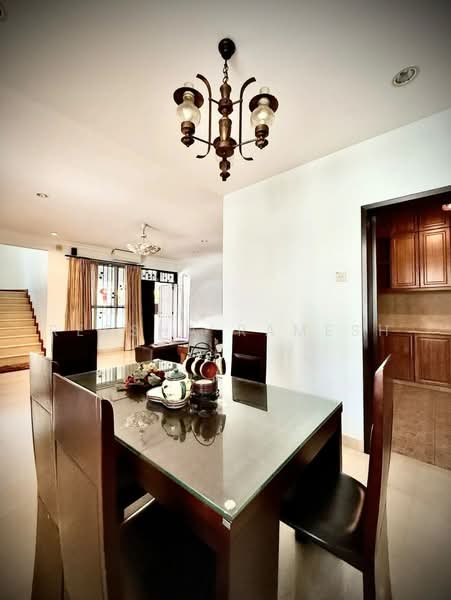 Rumah Teres 3-Tingkat untuk Dijual di Tanjung Bungah (Penang) - Ressha Ramesh - Dining Room - PropertyGuru.com.my