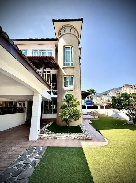 Rumah Teres 3-Tingkat untuk Dijual di Tanjung Bungah (Penang) - Ressha Ramesh - Exterior - PropertyGuru.com.my