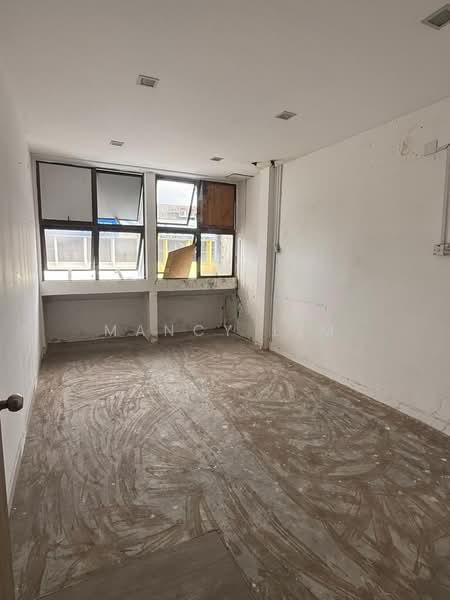 Terrace Factory for Sale in Taman Bukit Mewah (Tampoi) - Mancy Lim - Interior - PropertyGuru.com.my