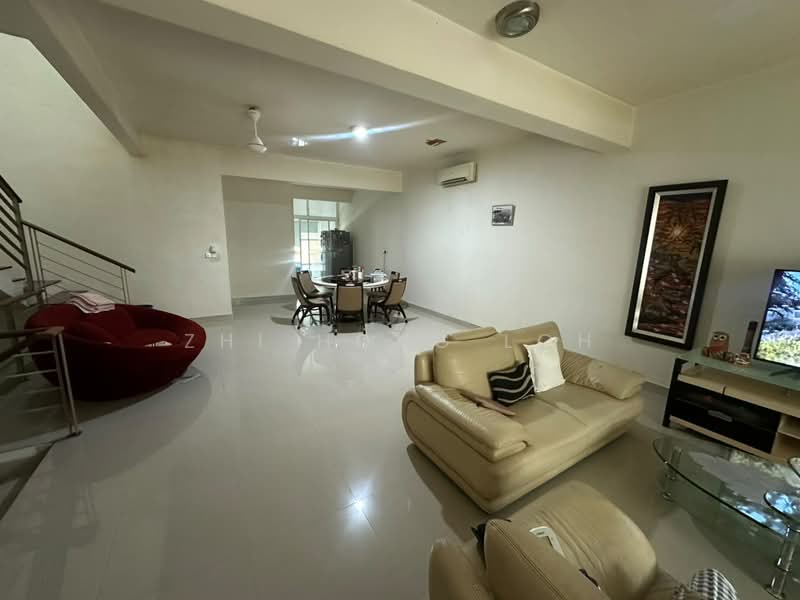 2.5-storey Terraced House for Sale in Sering Ukay (Ampang) - Zhi Hong Loh - Living Room - PropertyGuru.com.my