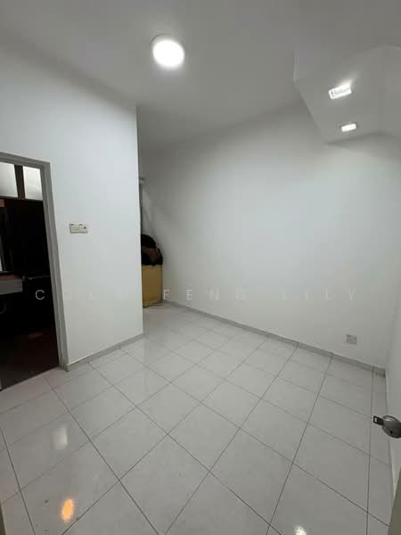 Rumah Teres 2.5-Tingkat untuk Dijual di Taman Setia Indah (Tebrau) - Coco Feng Lily - PropertyGuru.com.my
