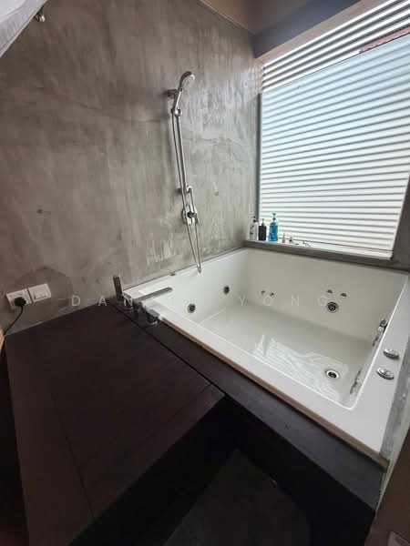 Rumah Teres 1.5-Tingkat untuk Dijual di Taman Setia Indah (Tebrau) - Daniel Yong - Bathroom - PropertyGuru.com.my