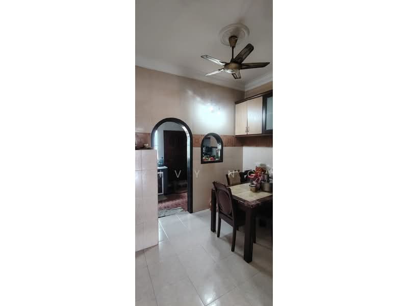Rumah Teres 1-Tingkat untuk Dijual di Taman Pulai Flora (Skudai) - Vivy Ng - Kitchen - PropertyGuru.com.my