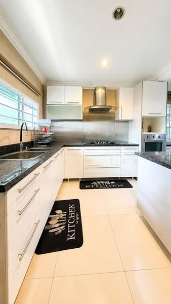 Rumah Berkembar untuk Dijual di Green Heights (Kuching) - Calvin Tay - Kitchen - PropertyGuru.com.my