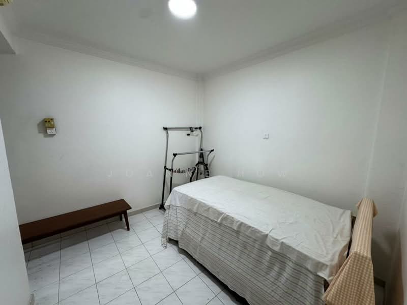 Pangsapuri untuk Dijual di Kenanga (Park View Court) - Joanne How - Bedroom - PropertyGuru.com.my