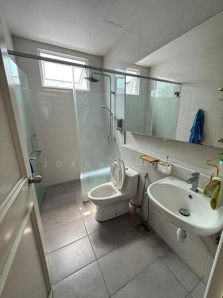 Kediaman Servis untuk Disewa di Parkland Residence - Joanne How - Bathroom - PropertyGuru.com.my