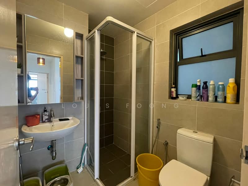 Kondominium untuk Dijual di Lakeville Residence - Louis Foong - Bathroom - PropertyGuru.com.my