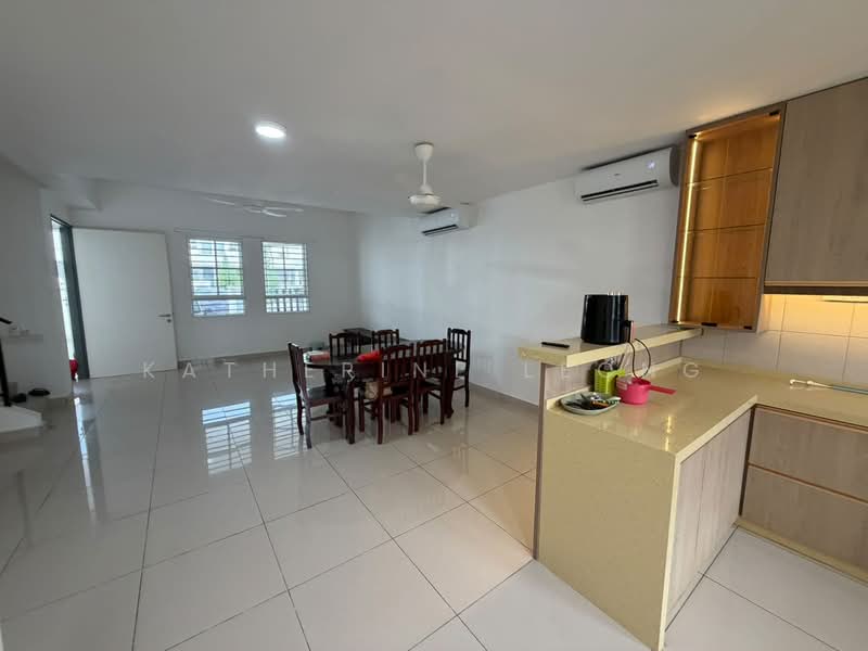 2-storey Terraced House for Rent in Bandar Country Homes (Rawang) - Katherine Leong - Living Room - PropertyGuru.com.my