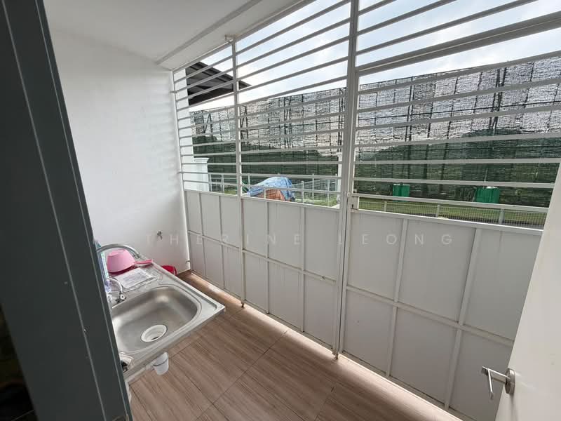 2-storey Terraced House for Rent in Bandar Country Homes (Rawang) - Katherine Leong - Balcony - PropertyGuru.com.my