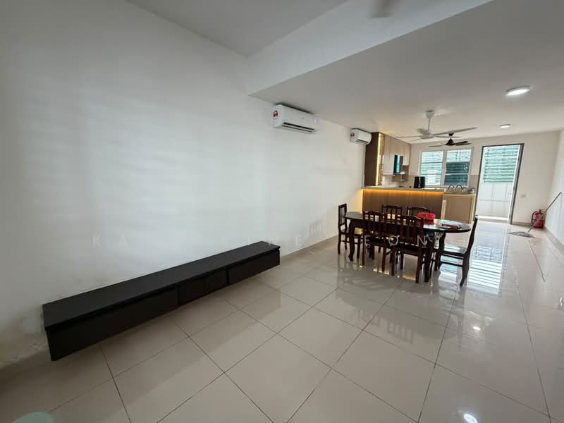 2-storey Terraced House for Rent in Bandar Country Homes (Rawang) - Katherine Leong - Living Room - PropertyGuru.com.my