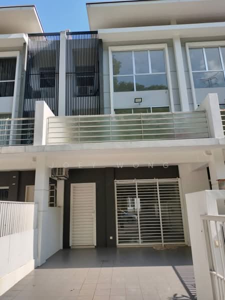 Rumah Teres 3-Tingkat untuk Disewa di Seri Kembangan (Selangor) - Joey Wong - Exterior - PropertyGuru.com.my