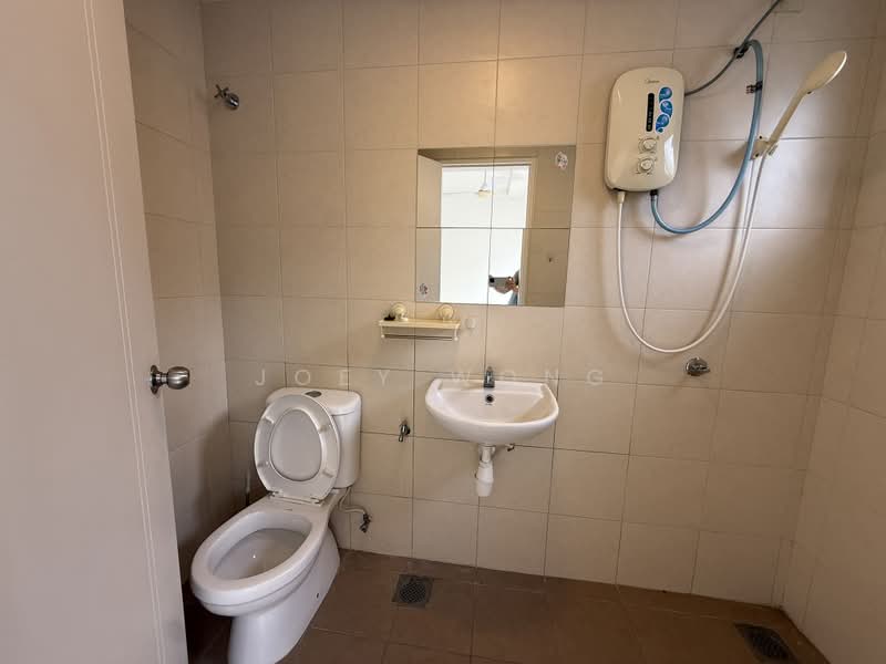 Rumah Teres 3-Tingkat untuk Disewa di Seri Kembangan (Selangor) - Joey Wong - Bathroom - PropertyGuru.com.my