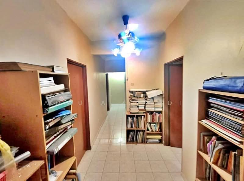 2-storey Terraced House for Sale in Batu Caves (Selangor) - Adzura Zamedin - Corridor - PropertyGuru.com.my