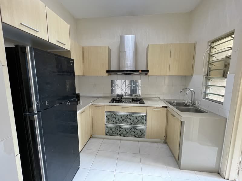 Condominium for Rent at Seri Maya Condominium - Kelana Mohammad - Kitchen - PropertyGuru.com.my