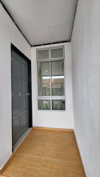 Rumah Teres 1-Tingkat untuk Dijual di Taman Desaru Utama (Pengerang) - Daniel Yong - Entrance - PropertyGuru.com.my