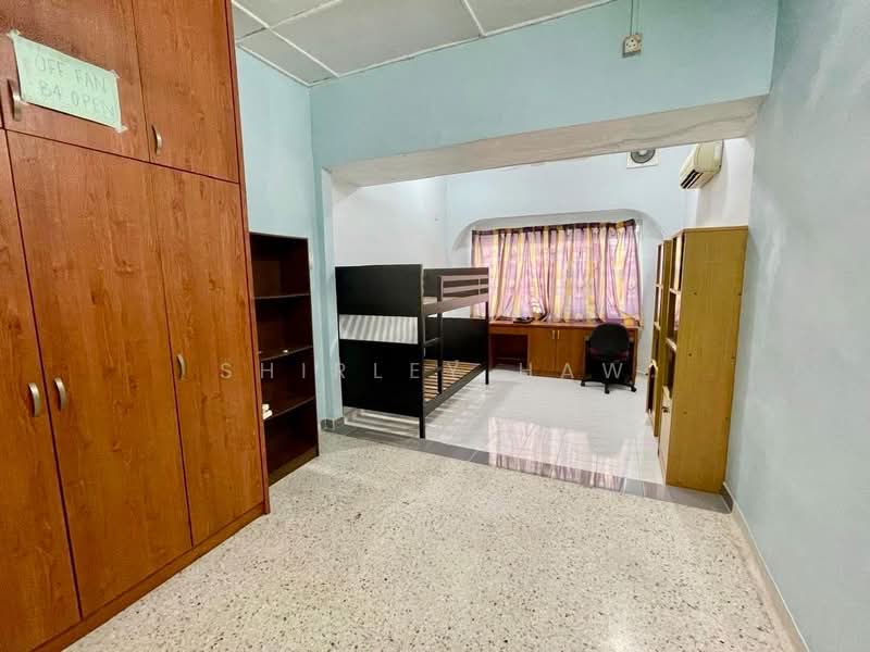 Rumah Teres 2-Tingkat untuk Disewa di Taman Sentosa (Johor Bahru) - Shirley Haw - Bedroom - PropertyGuru.com.my