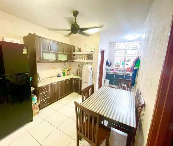 Rumah Teres untuk Dijual di Taman Jelok Impian (Kajang) - Elvin Chooi - Kitchen - PropertyGuru.com.my