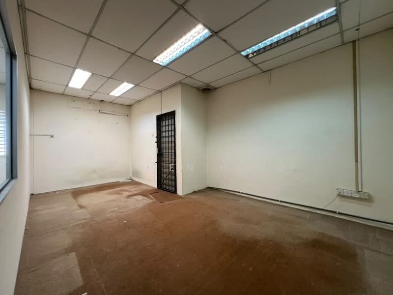 Shop / Office for Rent in Taman Molek (Johor Bahru) - Darren Hong - PropertyGuru.com.my