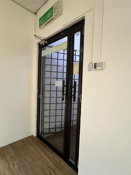 Shop / Office for Rent in Taman Molek (Johor Bahru) - Darren Hong - Entrance - PropertyGuru.com.my