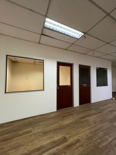 Shop / Office for Rent in Taman Molek (Johor Bahru) - Darren Hong - Interior - PropertyGuru.com.my