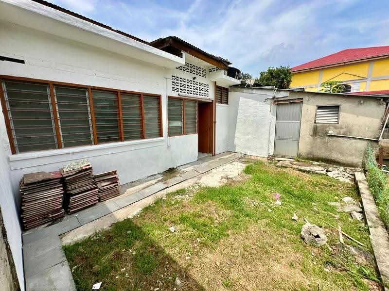 Rumah Teres 1-Tingkat untuk Dijual di Kelana Jaya (Petaling Jaya) - Hairi Halim - PropertyGuru.com.my