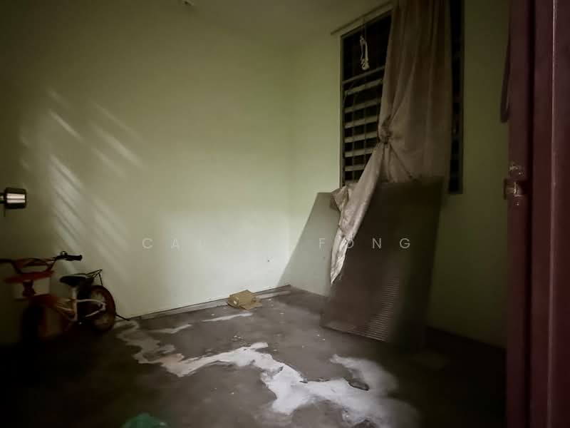 Rumah Teres 2-Tingkat untuk Dijual di Taman Sejati Indah (Sungai Petani) - Calvin Fong - Ground floor bedroom - PropertyGuru.com.my