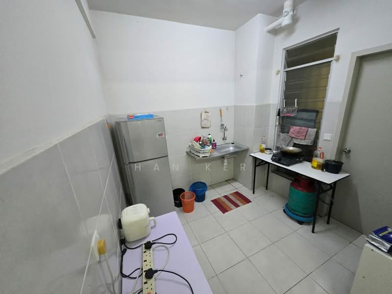 Apartment for Sale at Harmoni 1 - Han Ker - Kitchen - PropertyGuru.com.my