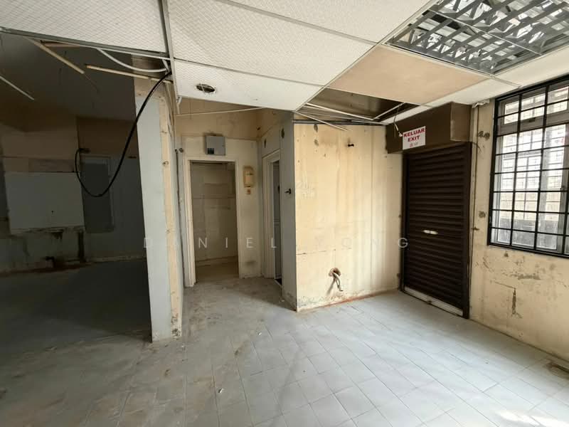 Shop for Rent in Taman Pelangi (Johor Bahru) - Daniel Yong - Interior - PropertyGuru.com.my