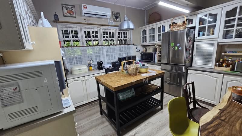 Bungalow House untuk Dijual di SS12 (Subang Jaya) - Adzura Zamedin - Kitchen - PropertyGuru.com.my