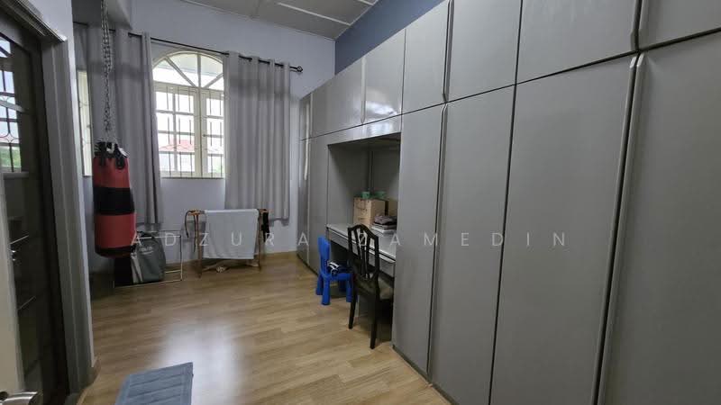 Bungalow House untuk Dijual di SS12 (Subang Jaya) - Adzura Zamedin - Study - PropertyGuru.com.my