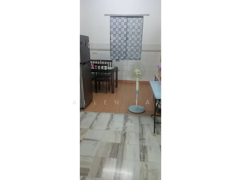 Apartment for Sale at Pangsapuri Sri Pelangi - Allen Tan - Kitchen - PropertyGuru.com.my
