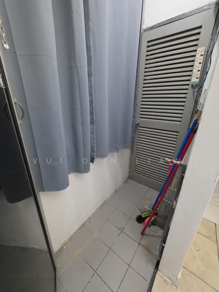 Apartment for Sale at Api Api Apartment - Vui Onn Liaw - Interior - PropertyGuru.com.my