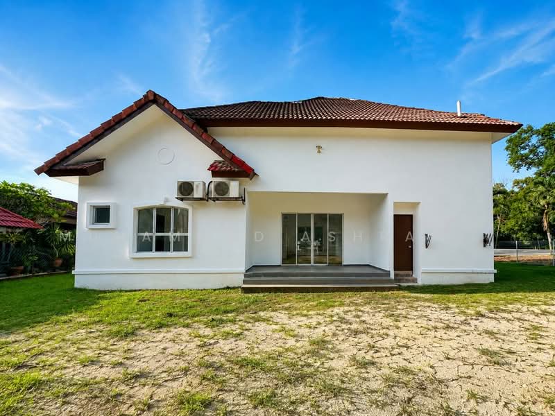 Bungalow House for Sale in Sungai Pelek (Selangor) - Muhammad Ashraf . - Exterior - PropertyGuru.com.my