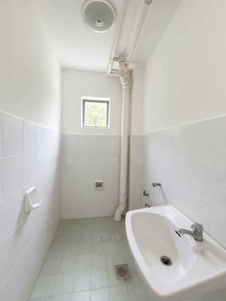 Bungalow House for Sale in Sungai Pelek (Selangor) - Muhammad Ashraf . - Bathroom - PropertyGuru.com.my