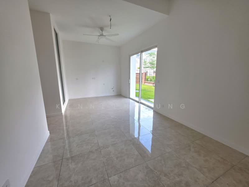 Rumah Teres 2.5-Tingkat untuk Dijual di Tanjung Tokong (Penang) - Kenneth Kung - Living Room - PropertyGuru.com.my