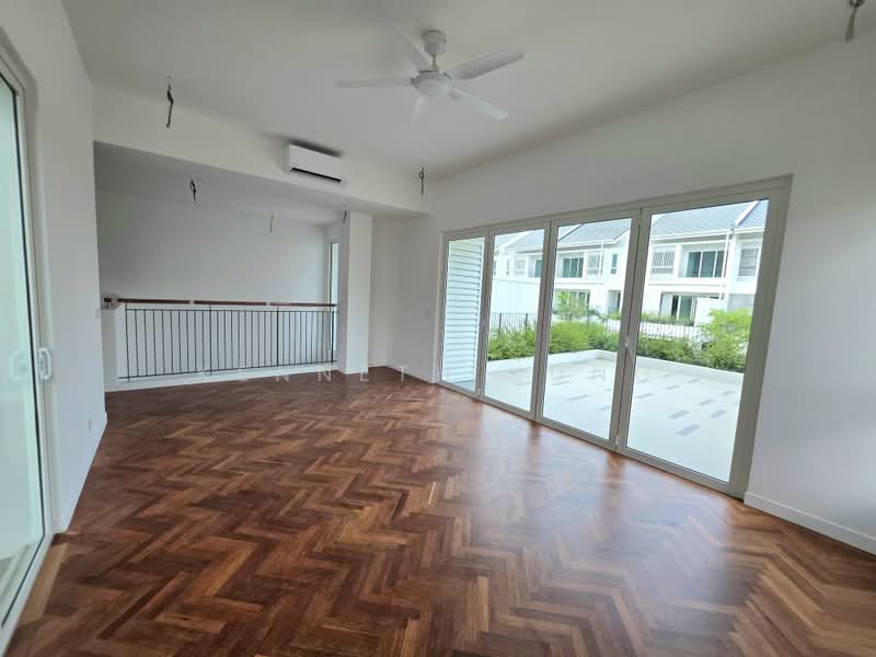 Rumah Teres 2.5-Tingkat untuk Dijual di Tanjung Tokong (Penang) - Kenneth Kung - Living Room - PropertyGuru.com.my