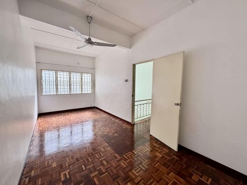 Rumah Berkembar untuk Dijual di Taman Nong Chik (Johor Bahru) - Janice . - Interior - PropertyGuru.com.my